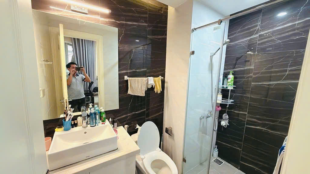 Căn Hộ Cao Cấp Riverside Garden - Vũ Tông Phan. Full Nội Thất về ở ngay. Tầng cao view đẹp. Giá thương lượng: 6,85 tỷ